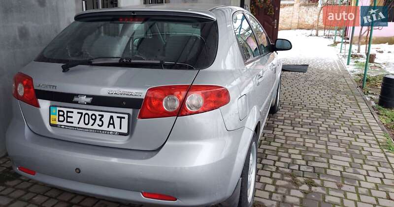 Хэтчбек Chevrolet Lacetti 2010 в Николаеве