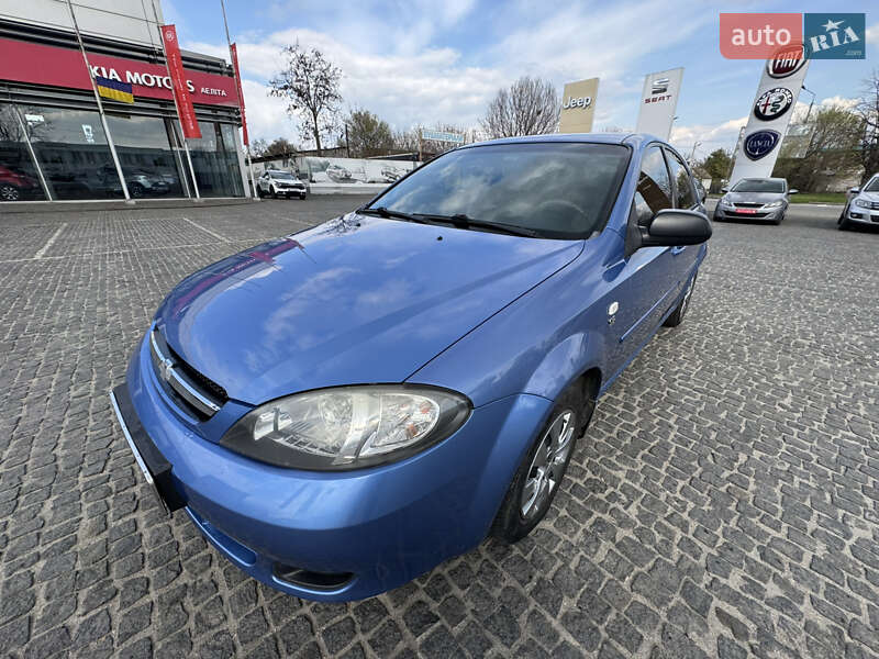 Хетчбек Chevrolet Lacetti 2007 в Дніпрі