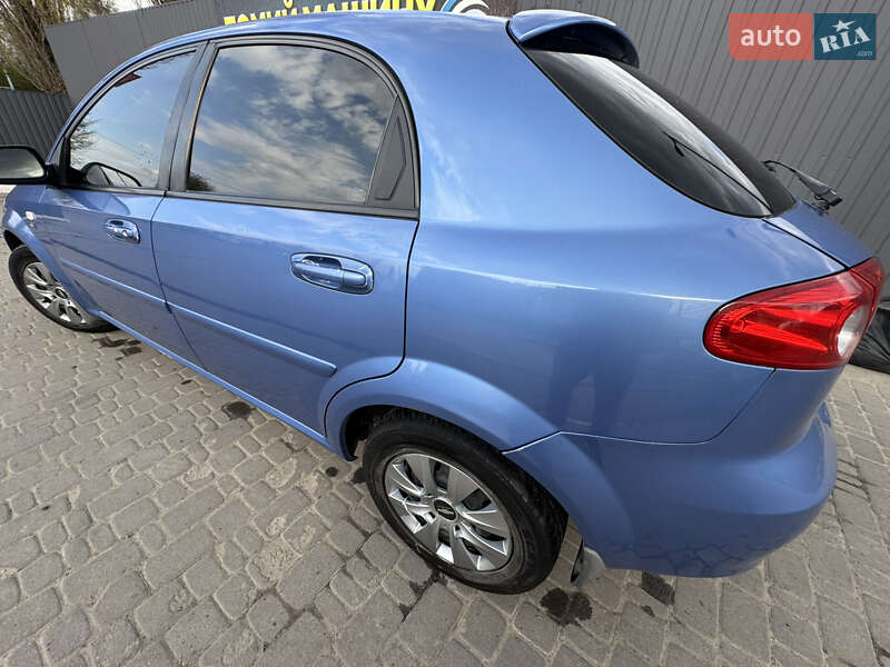 Хетчбек Chevrolet Lacetti 2007 в Дніпрі