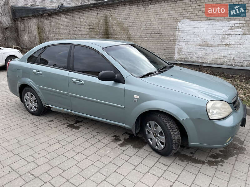 Седан Chevrolet Lacetti 2005 в Львові
