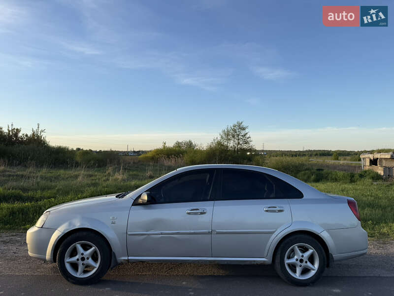 Седан Chevrolet Lacetti 2006 в Львове