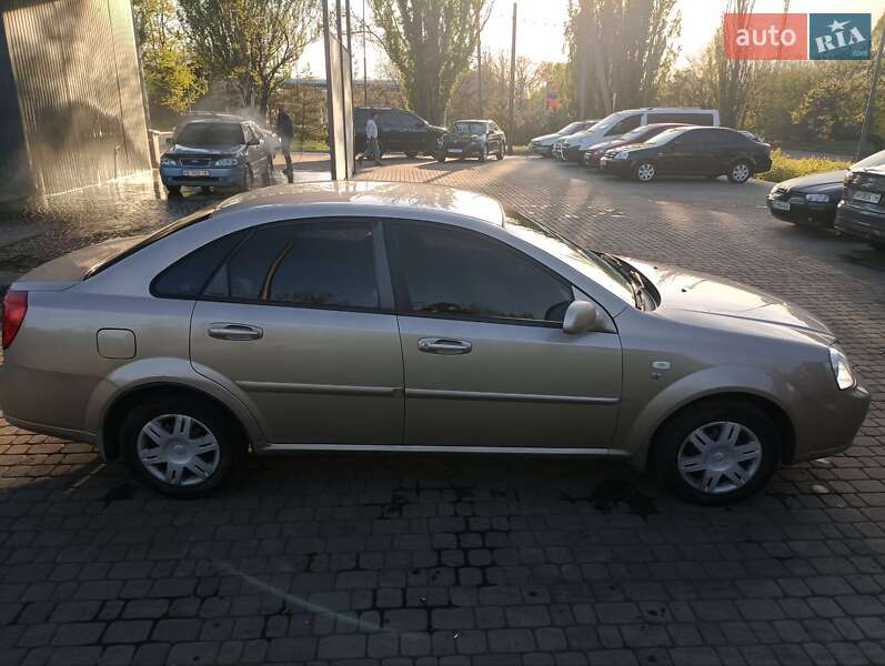 Седан Chevrolet Lacetti 2006 в Першотравенську