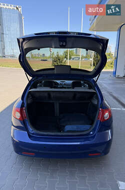Хэтчбек Chevrolet Lacetti 2005 в 