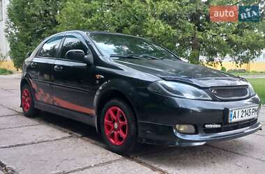 Хэтчбек Chevrolet Lacetti 2006 в 