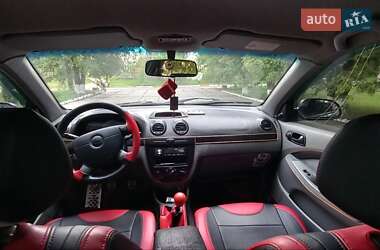 Хэтчбек Chevrolet Lacetti 2006 в 