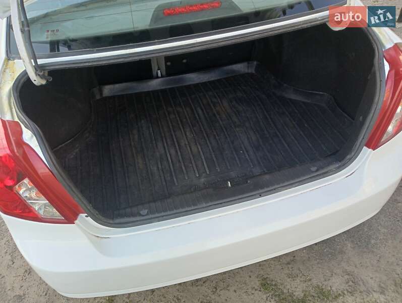 Седан Chevrolet Lacetti 2012 в Золотоноше