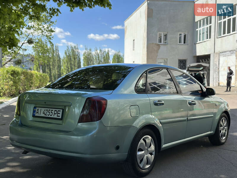 Седан Chevrolet Lacetti 2004 в Рівному
