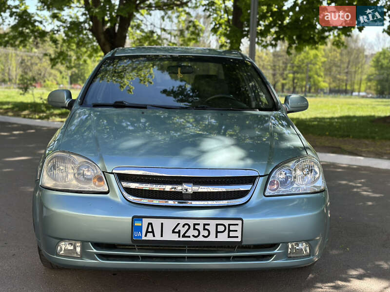 Седан Chevrolet Lacetti 2004 в Рівному