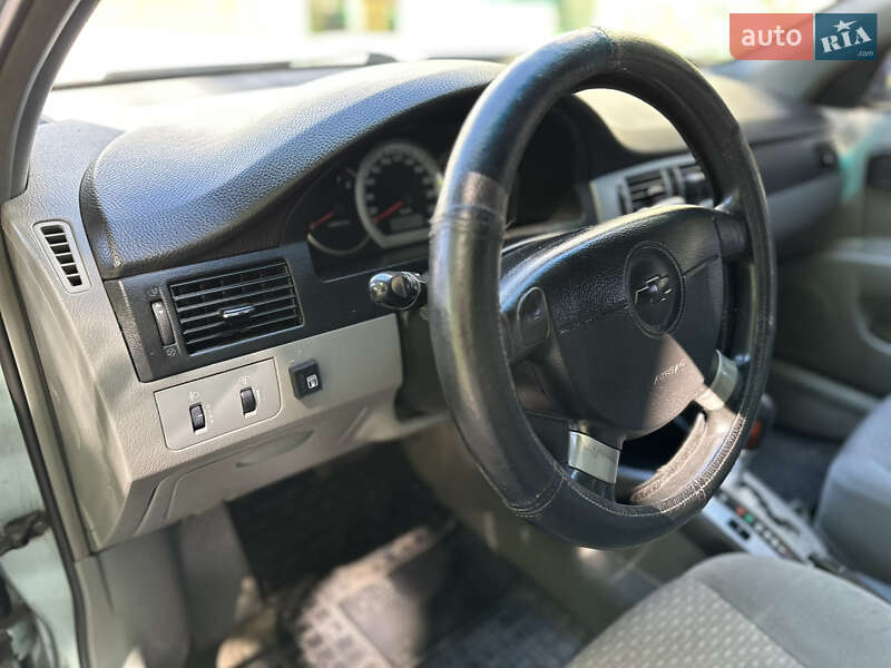 Седан Chevrolet Lacetti 2004 в Рівному
