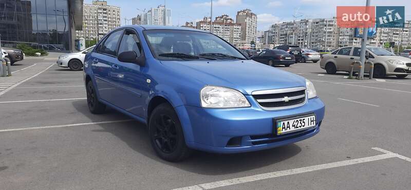 Седан Chevrolet Lacetti 2005 в Киеве