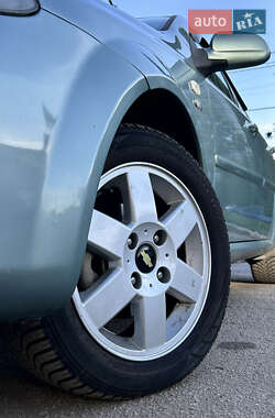 Хетчбек Chevrolet Lacetti 2008 в 