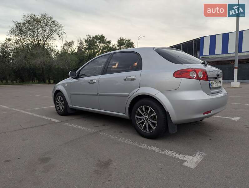 Хэтчбек Chevrolet Lacetti 2005 в Запорожье