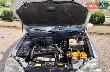 Седан Chevrolet Lacetti 2004 в 
