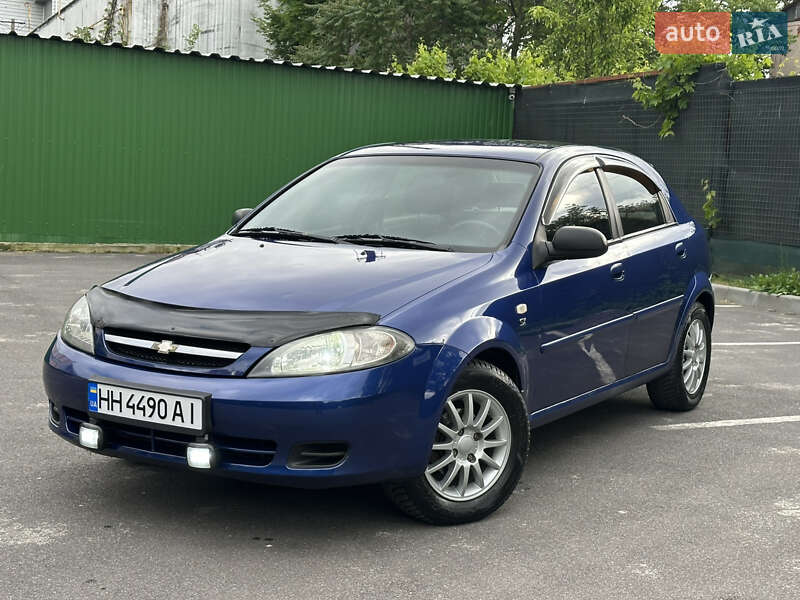 Хэтчбек Chevrolet Lacetti 2004 в Одессе
