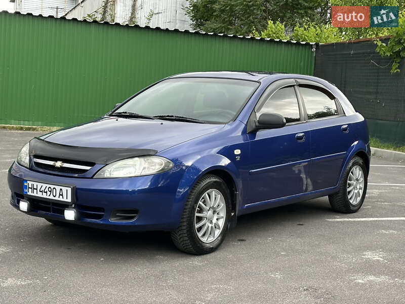 Хэтчбек Chevrolet Lacetti 2004 в Одессе