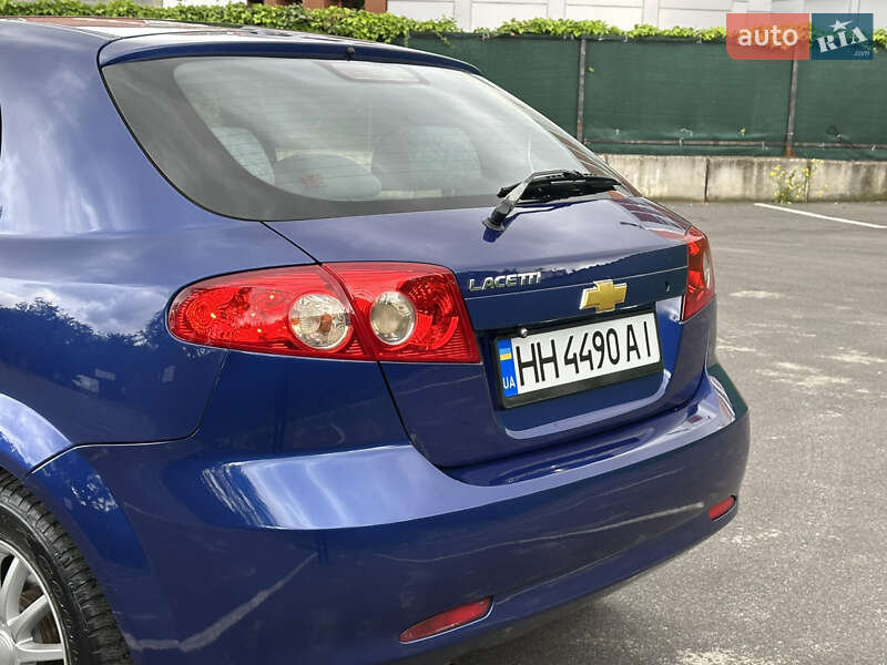 Хэтчбек Chevrolet Lacetti 2004 в Одессе