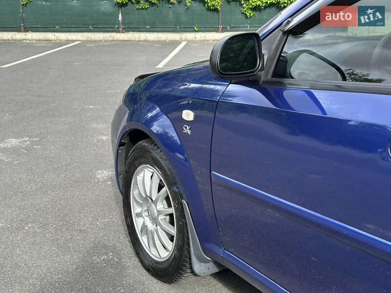 Хэтчбек Chevrolet Lacetti 2004 в Одессе