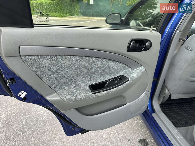 Хэтчбек Chevrolet Lacetti 2004 в Одессе