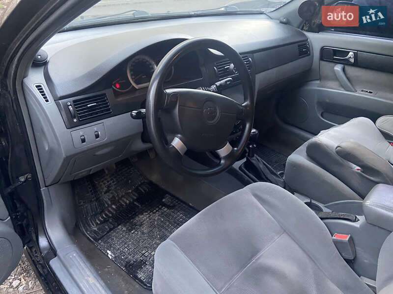 Седан Chevrolet Lacetti 2007 в Львове