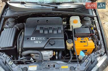 Хэтчбек Chevrolet Lacetti 2007 в 