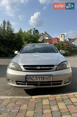 Хэтчбек Chevrolet Lacetti 2005 в Киеве