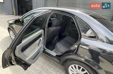 Седан Chevrolet Lacetti 2011 в 