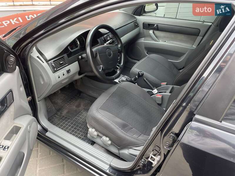 Седан Chevrolet Lacetti 2011 в Киеве