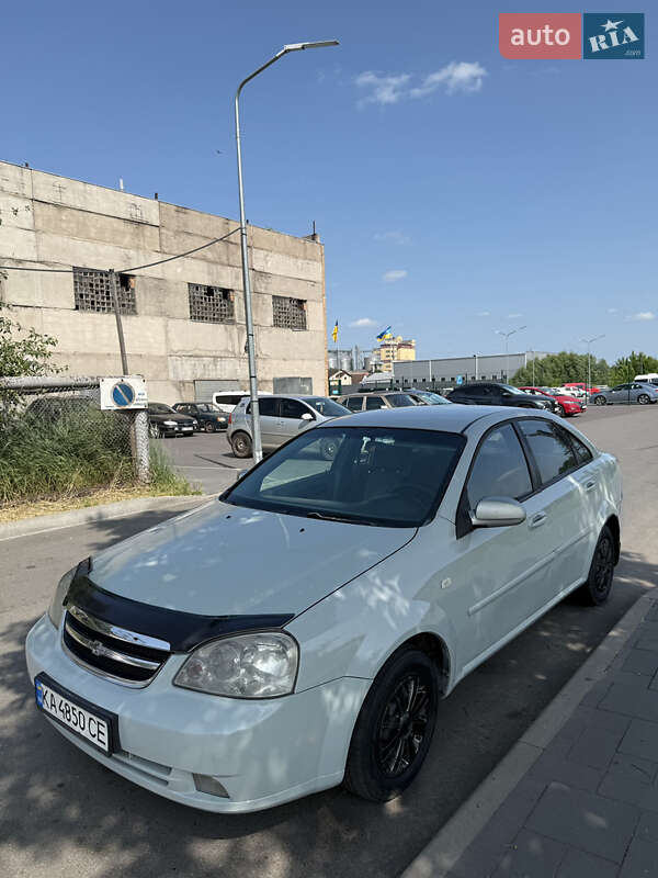 Седан Chevrolet Lacetti 2008 в Василькові