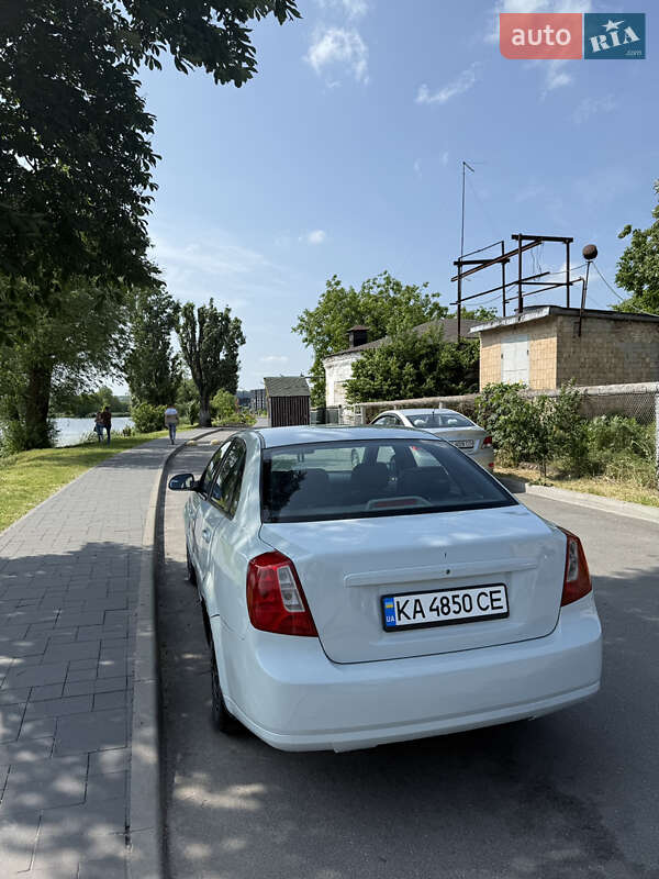 Седан Chevrolet Lacetti 2008 в Василькові