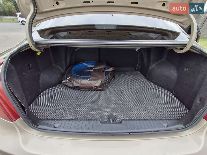 Седан Chevrolet Lacetti 2009 в Києві