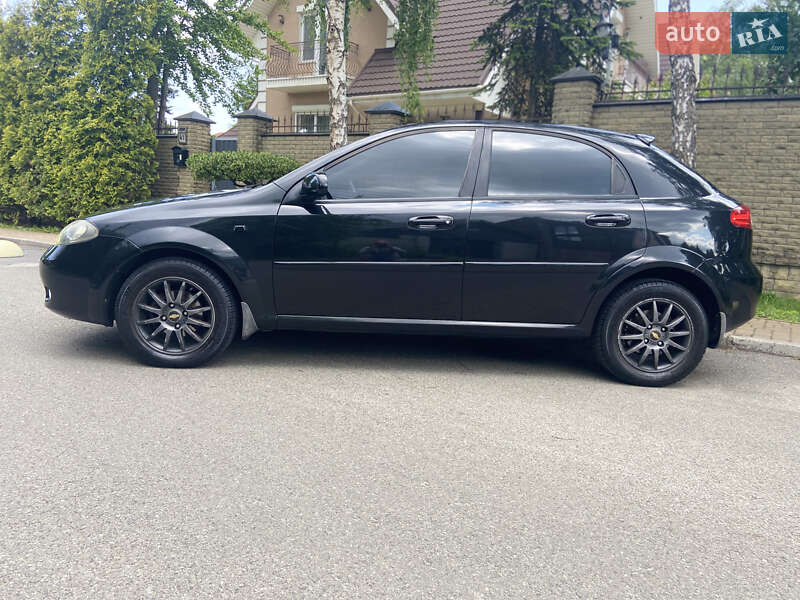 Хэтчбек Chevrolet Lacetti 2006 в Киеве фото 10 Хэтчбек Chevrolet Lacetti 2006 в Киеве