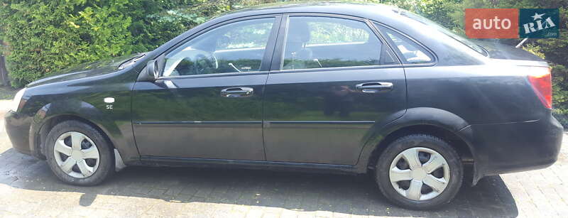 Седан Chevrolet Lacetti 2005 в Львові