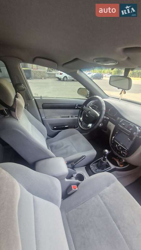 Седан Chevrolet Lacetti 2005 в Дніпрі