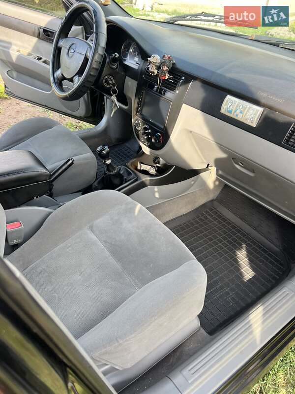 Седан Chevrolet Lacetti 2006 в Дніпрі