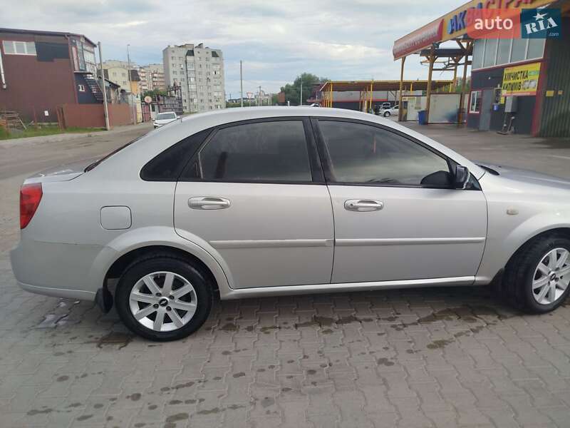 Седан Chevrolet Lacetti 2005 в Хмельницькому