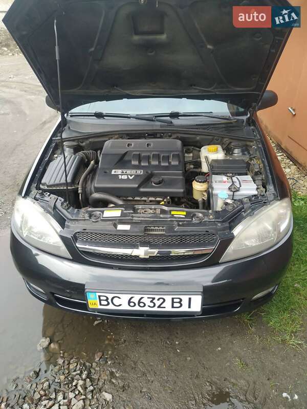 Хэтчбек Chevrolet Lacetti 2005 в Львове фото 4 Хэтчбек Chevrolet Lacetti 2005 в Львове