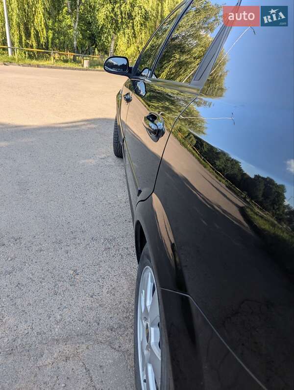 Хэтчбек Chevrolet Lacetti 2009 в Ровно