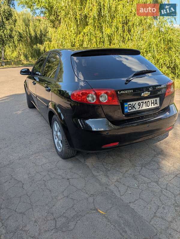 Хэтчбек Chevrolet Lacetti 2009 в Ровно