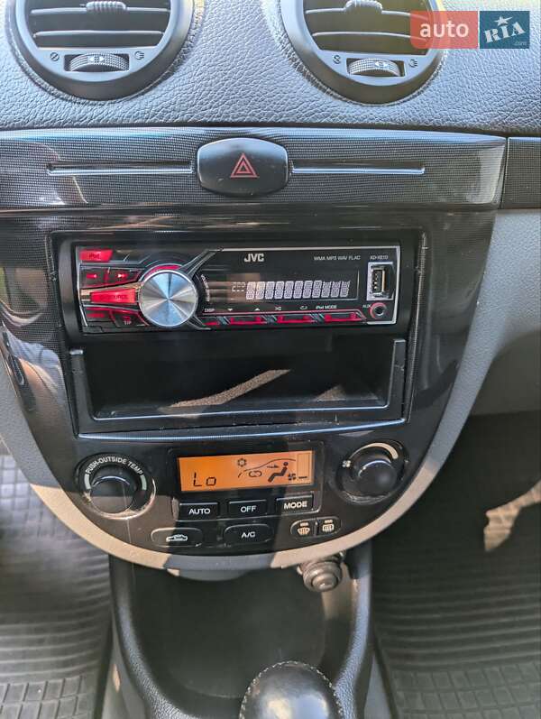 Хэтчбек Chevrolet Lacetti 2009 в Ровно