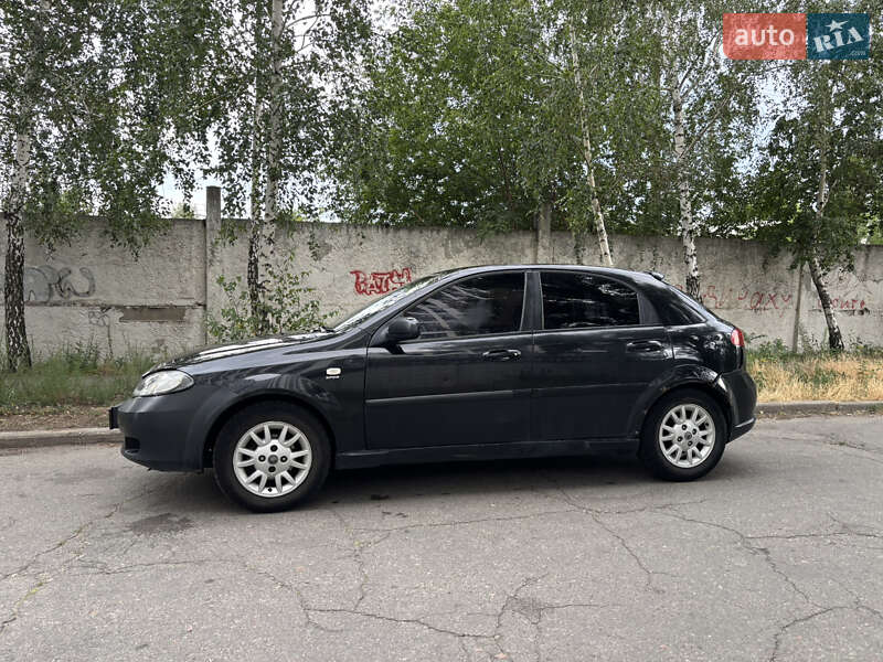 Хэтчбек Chevrolet Lacetti 2006 в Киеве