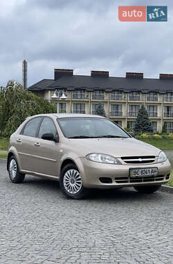 Хетчбек Chevrolet Lacetti 2005 в Жовкві