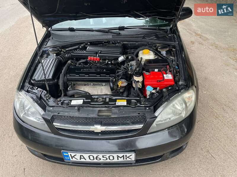 Хэтчбек Chevrolet Lacetti 2005 в Малой Виске
