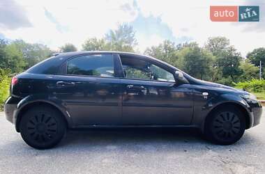 Хетчбек Chevrolet Lacetti 2007 в 