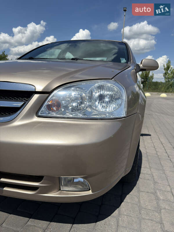 Седан Chevrolet Lacetti 2008 в Радивилове