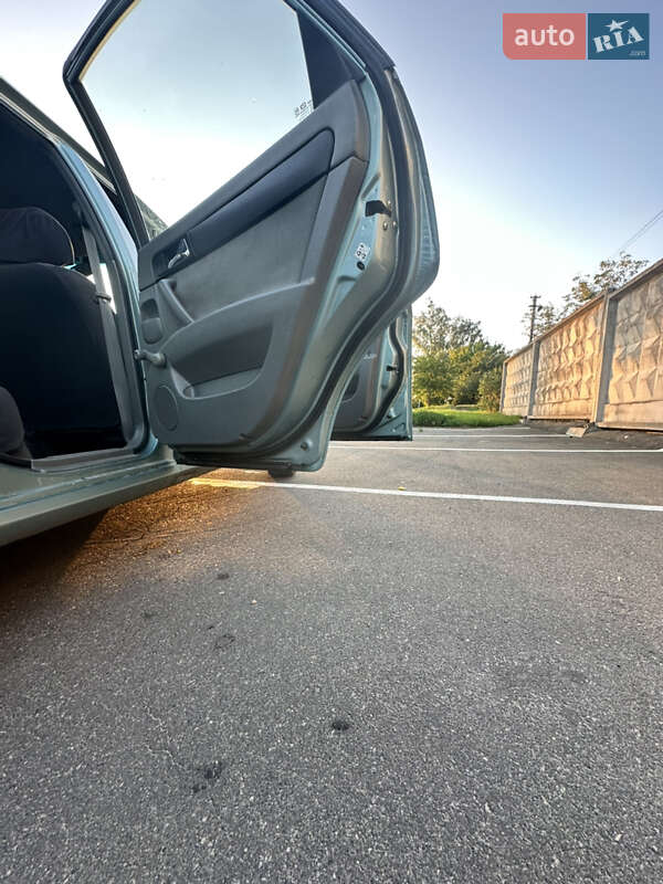 Седан Chevrolet Lacetti 2005 в Бучі