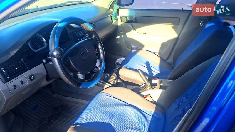 Седан Chevrolet Lacetti 2011 в Киеве