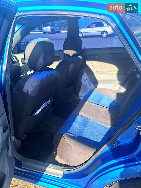 Седан Chevrolet Lacetti 2011 в Киеве