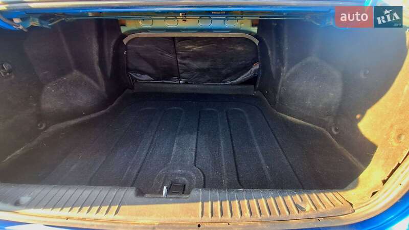 Седан Chevrolet Lacetti 2011 в Киеве