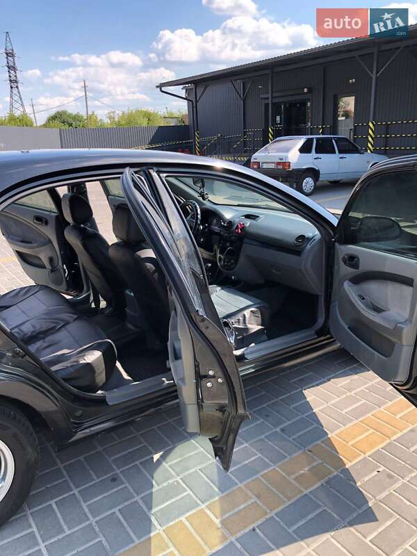 Хетчбек Chevrolet Lacetti 2008 в Обухові