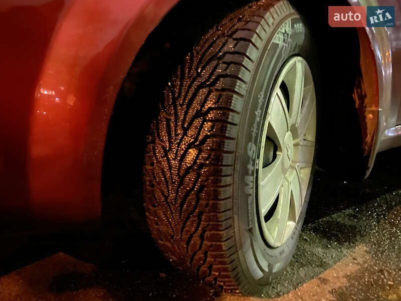 Хетчбек Chevrolet Lacetti 2007 в Києві фото 6 Хетчбек Chevrolet Lacetti 2007 в Києві